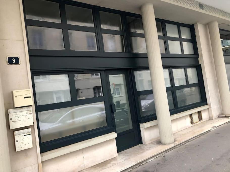 Appartamento L'Appar-T, Esprit Industriel A 2 Pas De L'Eau ! Le Havre Esterno foto